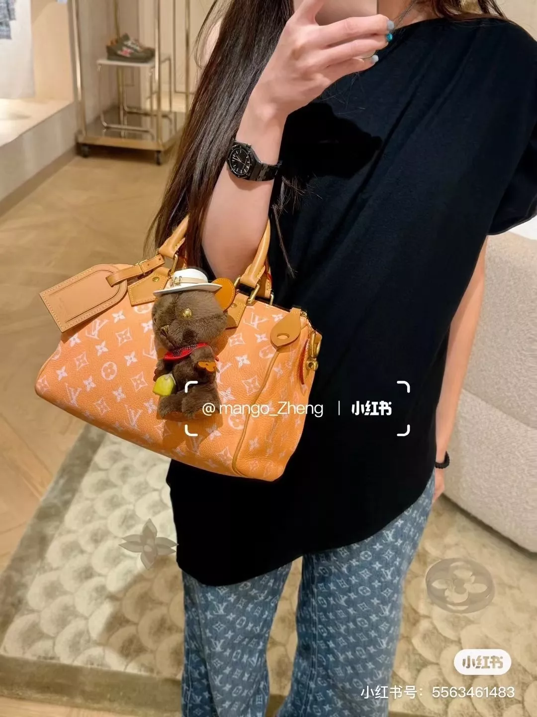 루이비통 모노그램 디테일 탑핸들 스트랩 백 상세 이미지 32