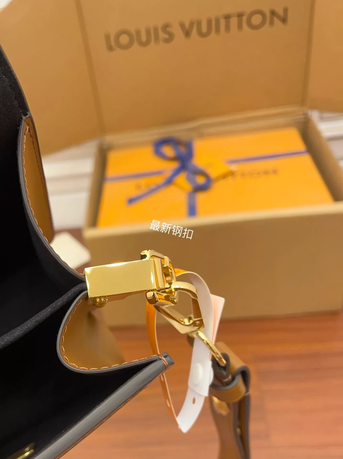 루이비통 모노그램 플랩 숄더 스타일 백 상세 이미지 3