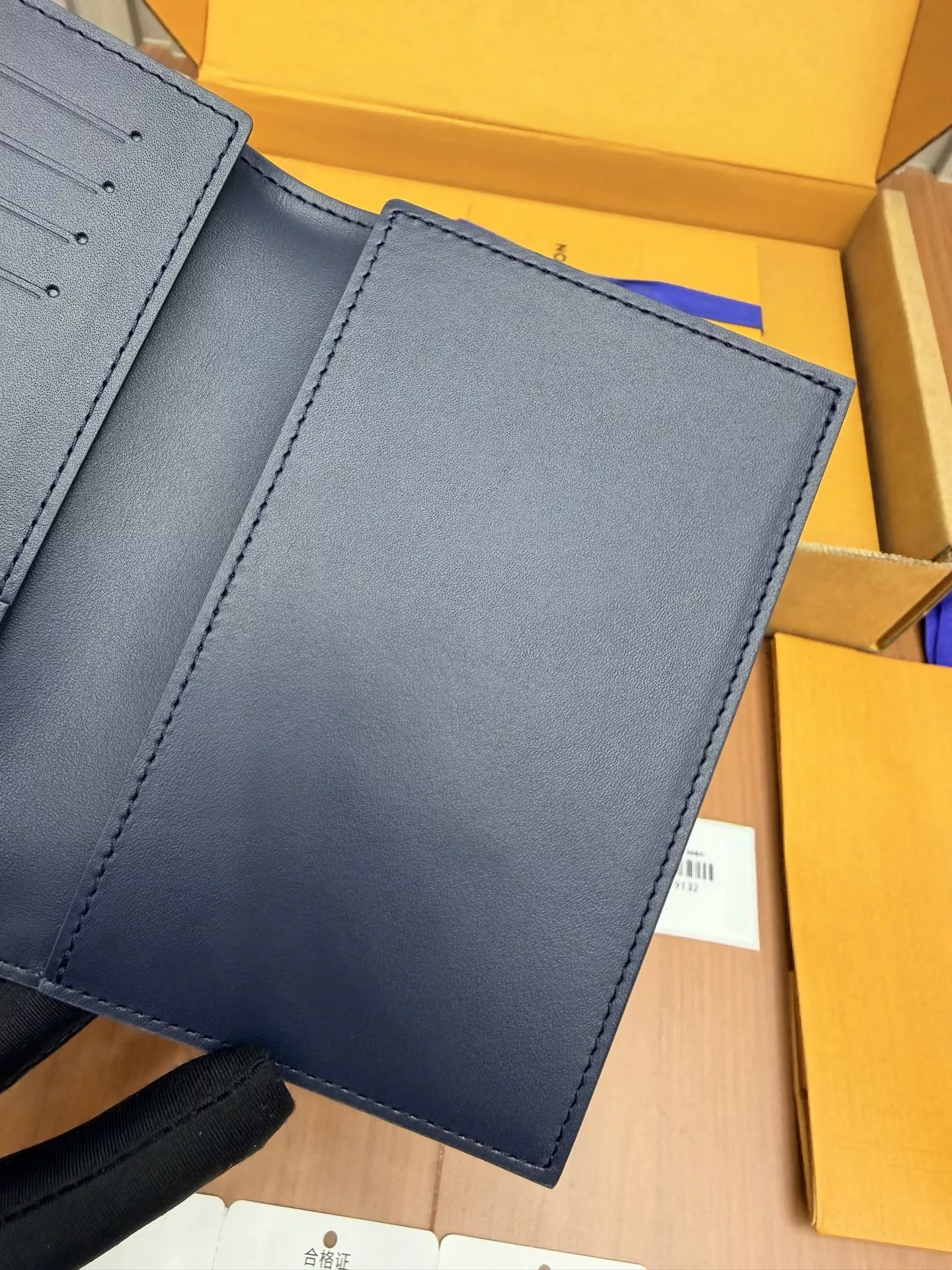루이비통 모노그램 패턴 메탈 머니클립 지갑 상세 이미지 6