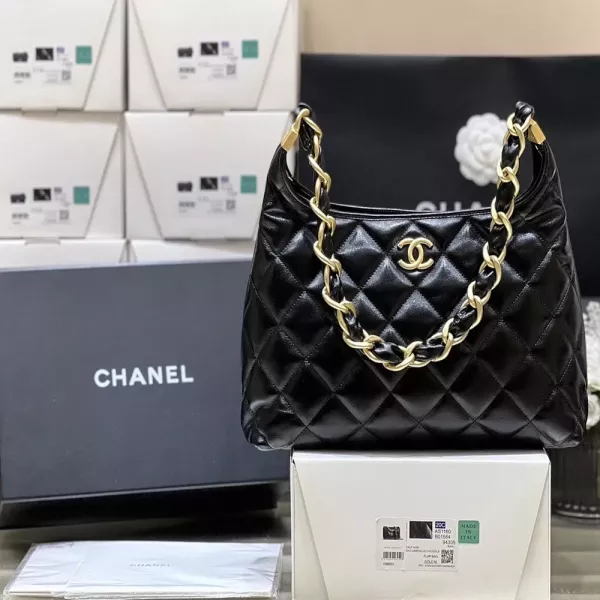 샤넬 퀼팅 체인 언더암 백
