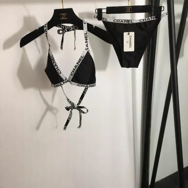 샤넬 로고 스트랩 분리형 수영복 세트