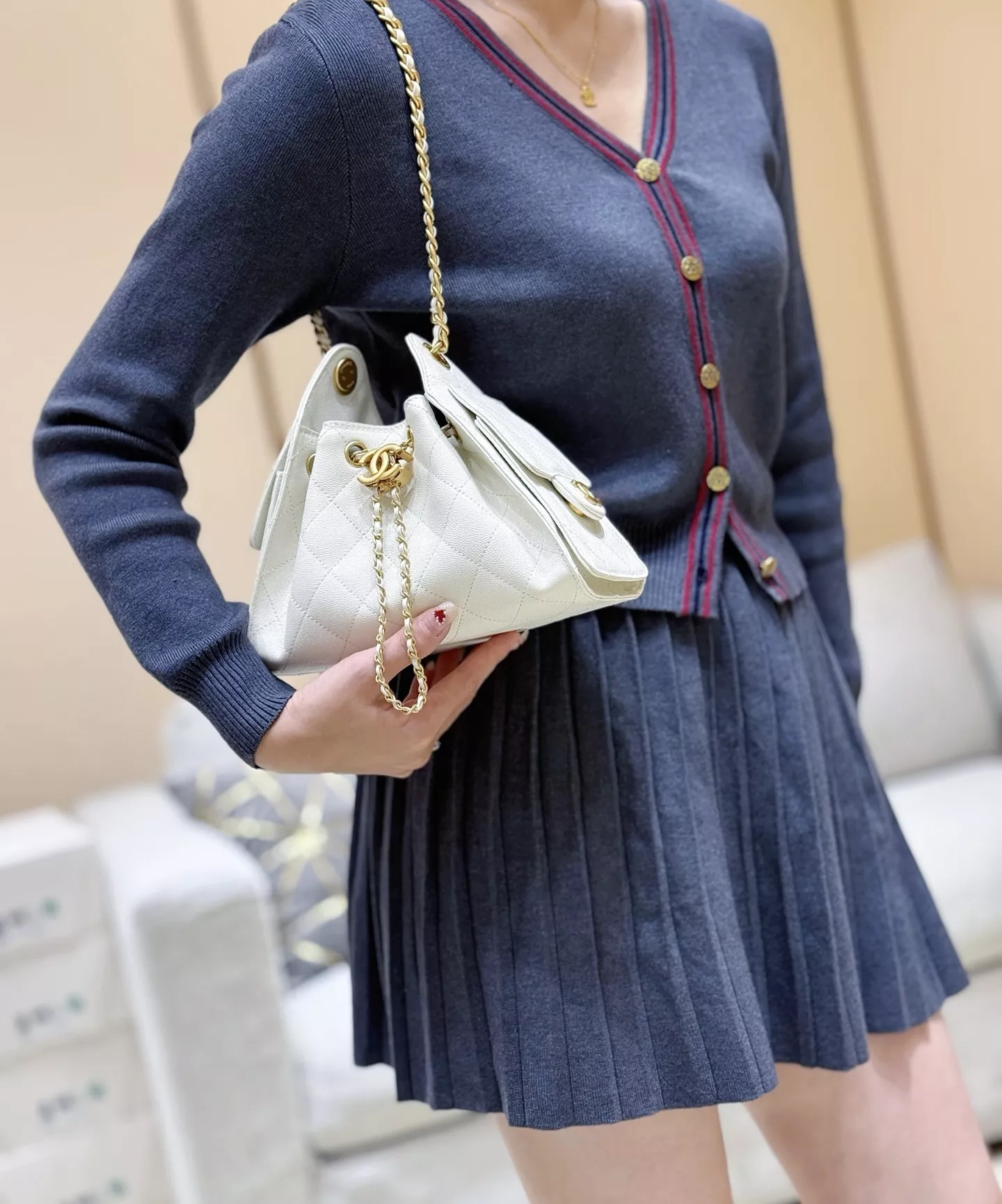 샤넬 퀼팅 체인 포인트 미니 가방 상세 이미지 19