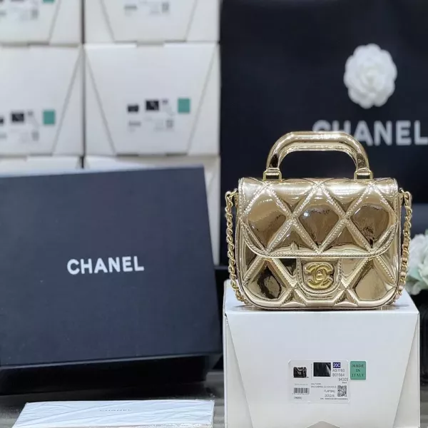 샤넬 미러 카프스킨 탑핸들 체인 백