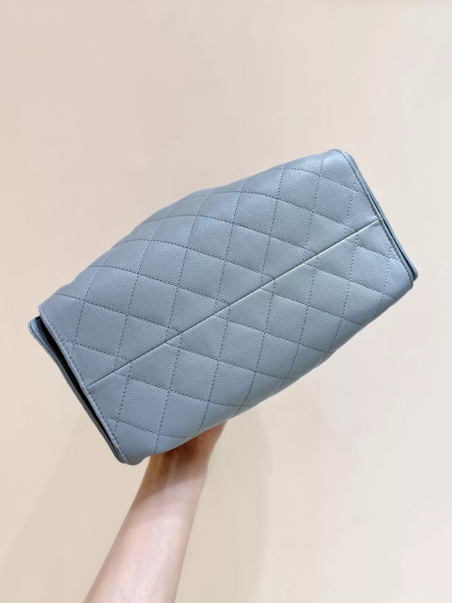 샤넬 퀼팅 체인백 상세 이미지 5