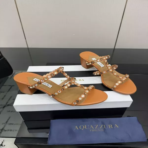 아쿠아주라 크리스탈 장식 미들힐 오픈 샌들