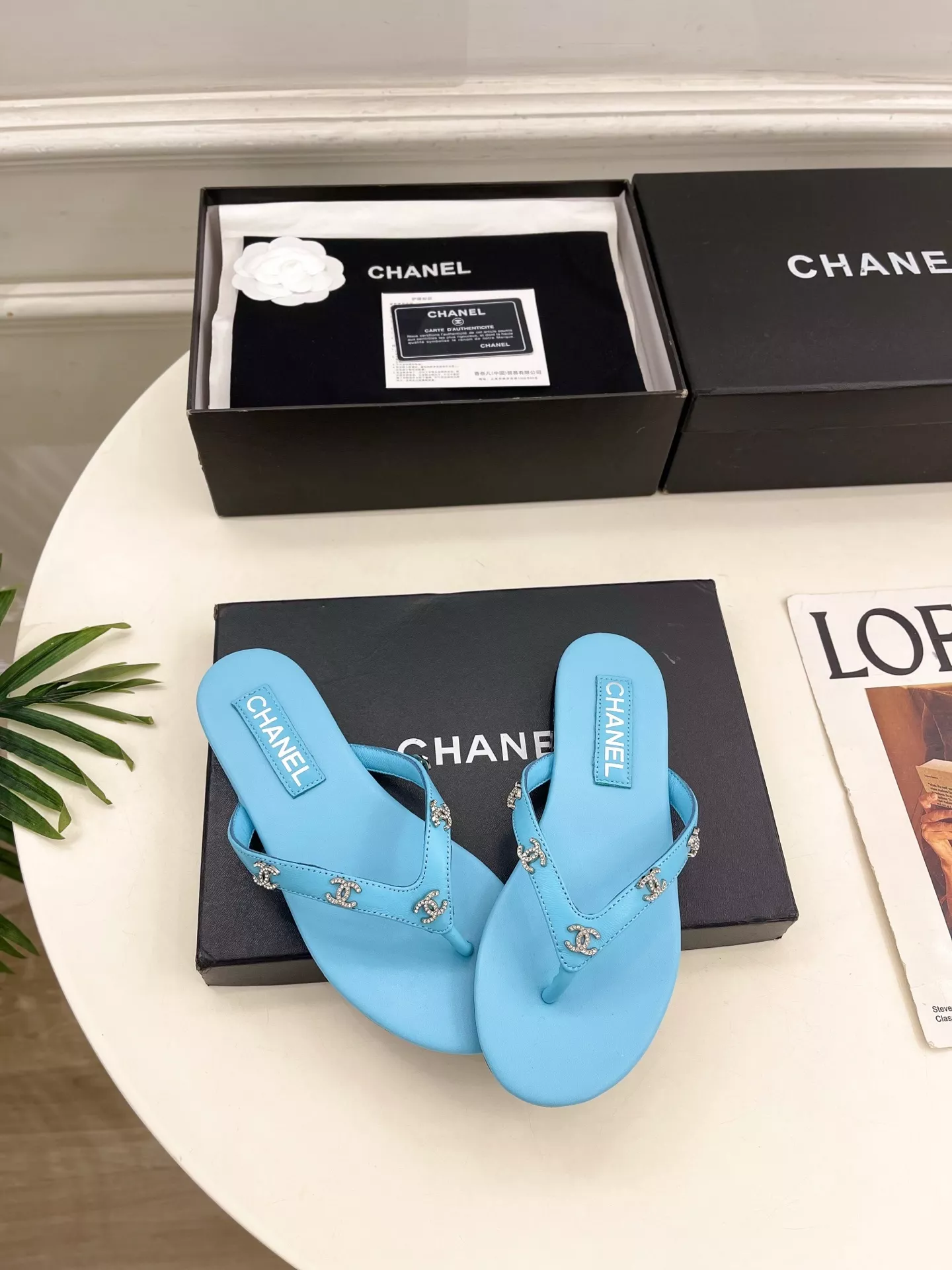 샤넬 더블C 크리스탈 플랫 토 플립플랍 상세 이미지 4