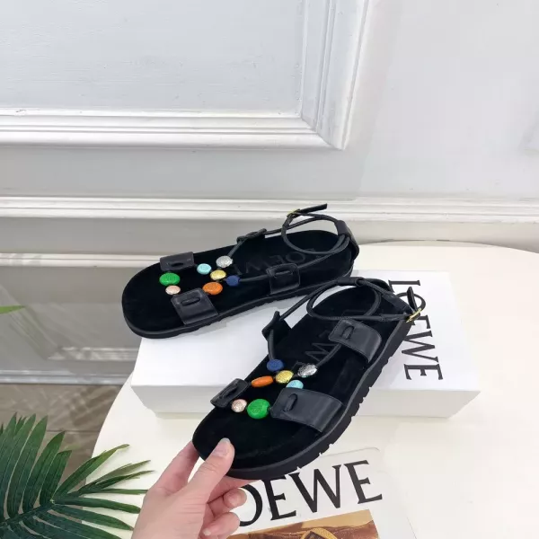 로에베 레인보우 비즈 로마 샌들