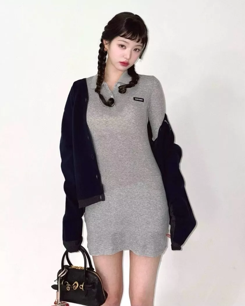 미우미우 빈티지 무드 쉘 실루엣 핸드백 상세 이미지 23