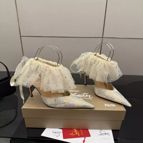 크리스찬루부탱 레드솔 로즈 장식 하이힐 샌들