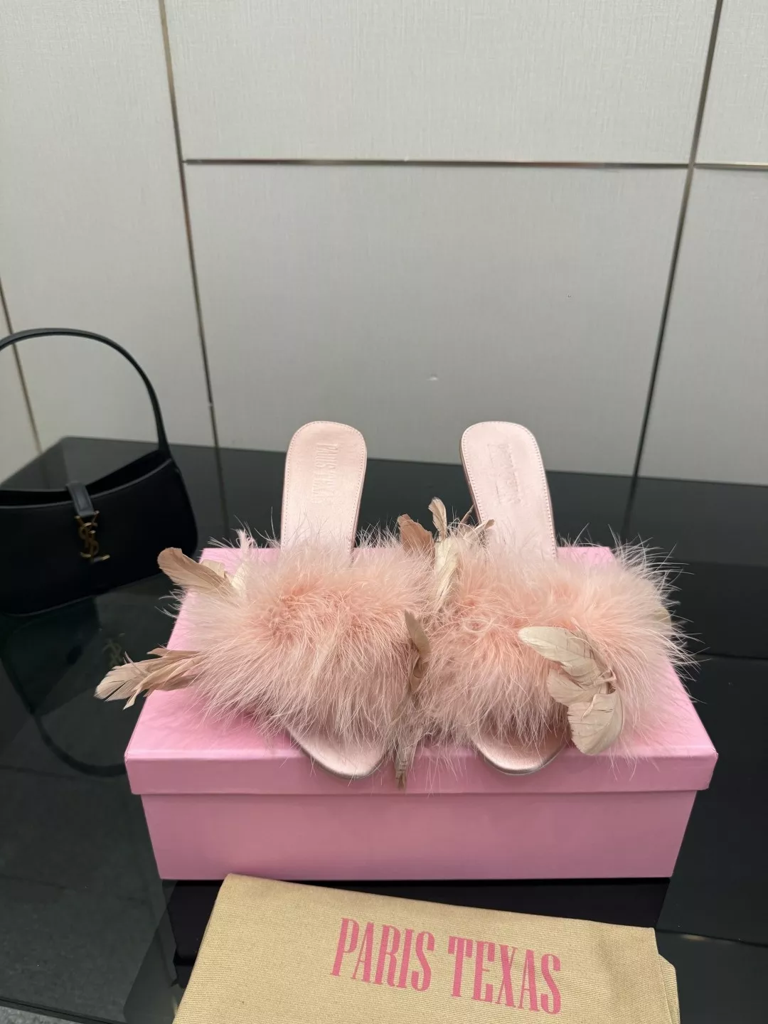 파리스텍사스 퍼 장식 포인티드 하이힐 뮬 상세 이미지 1