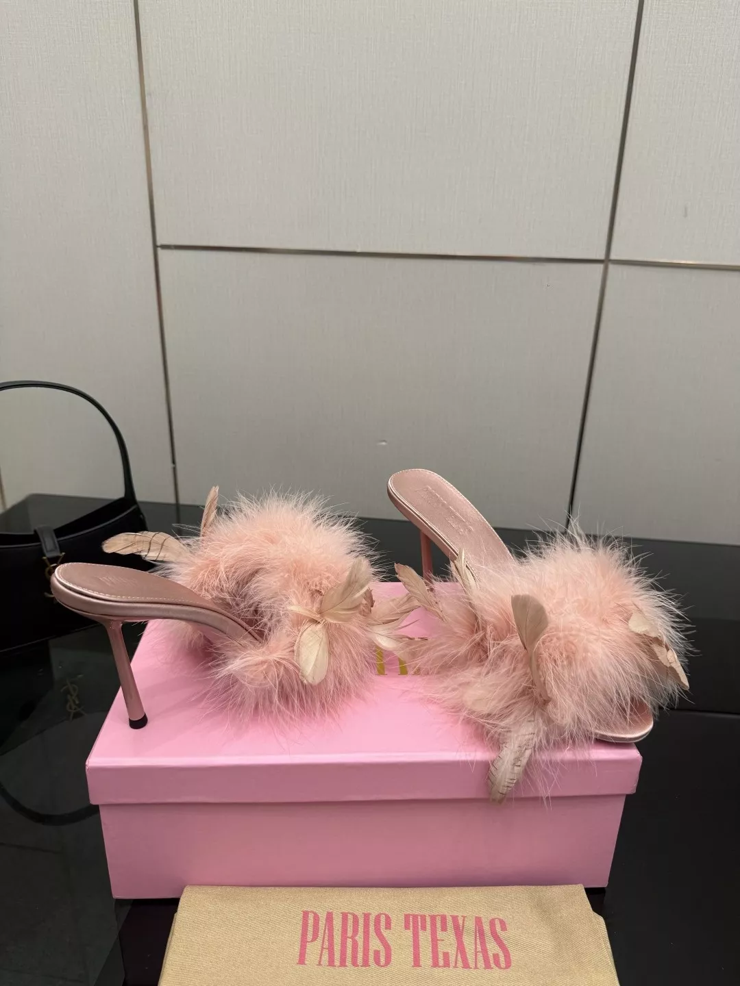 파리스텍사스 퍼 장식 포인티드 하이힐 뮬 상세 이미지 5