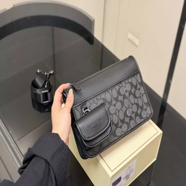 코치 투포켓 캐주얼 남성백