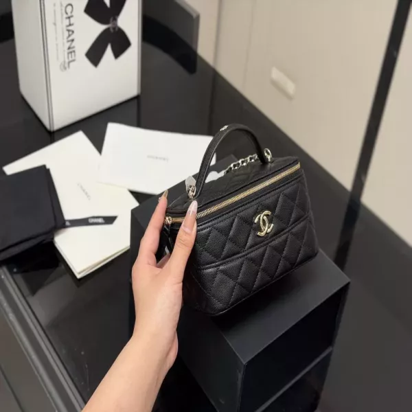 샤넬 탑핸들 코스메틱 체인 백