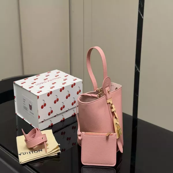 루이비통 빈티지 무드 버킷형 가방