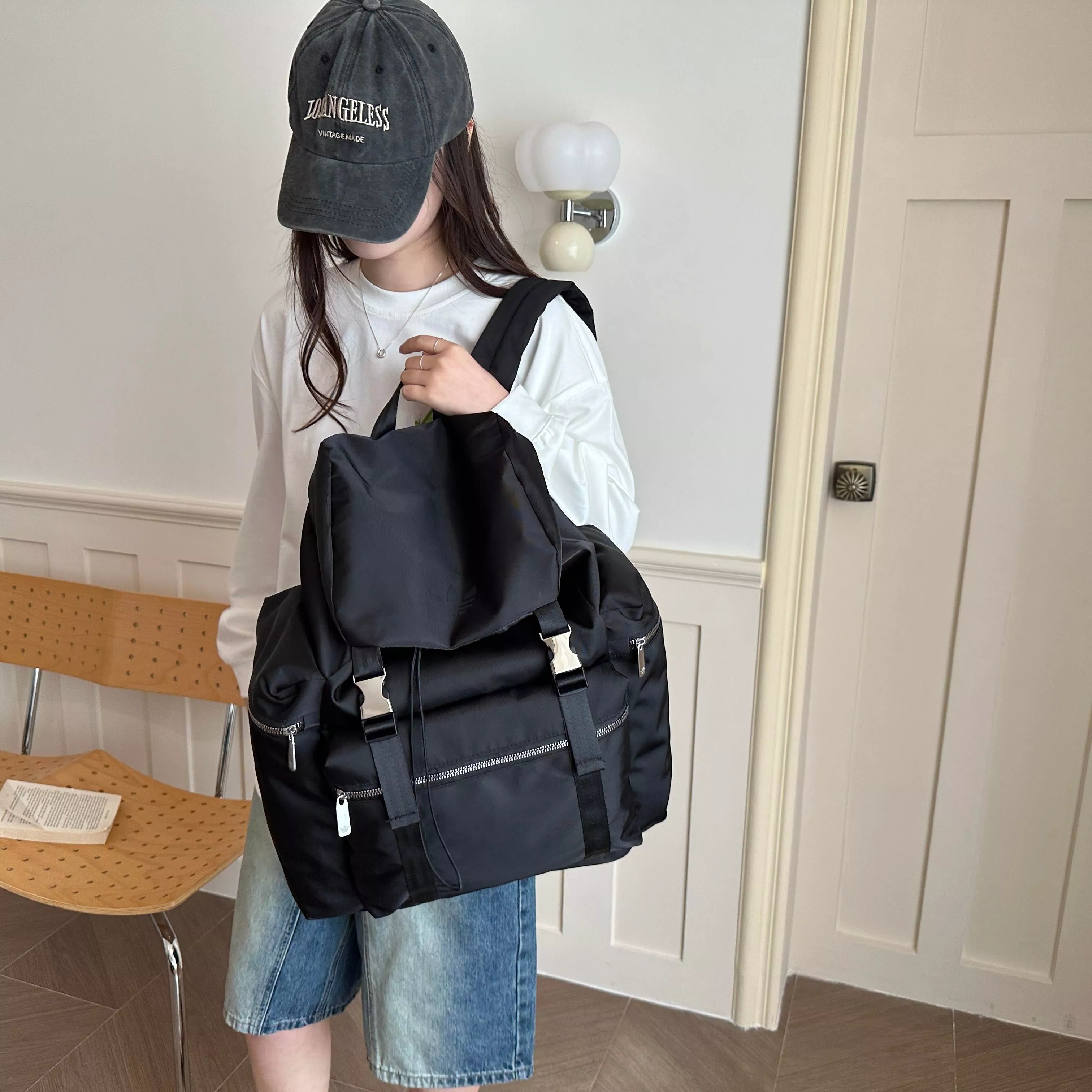 아디다스 오리지널 로고 포인트 데일리 백 상세 이미지 3