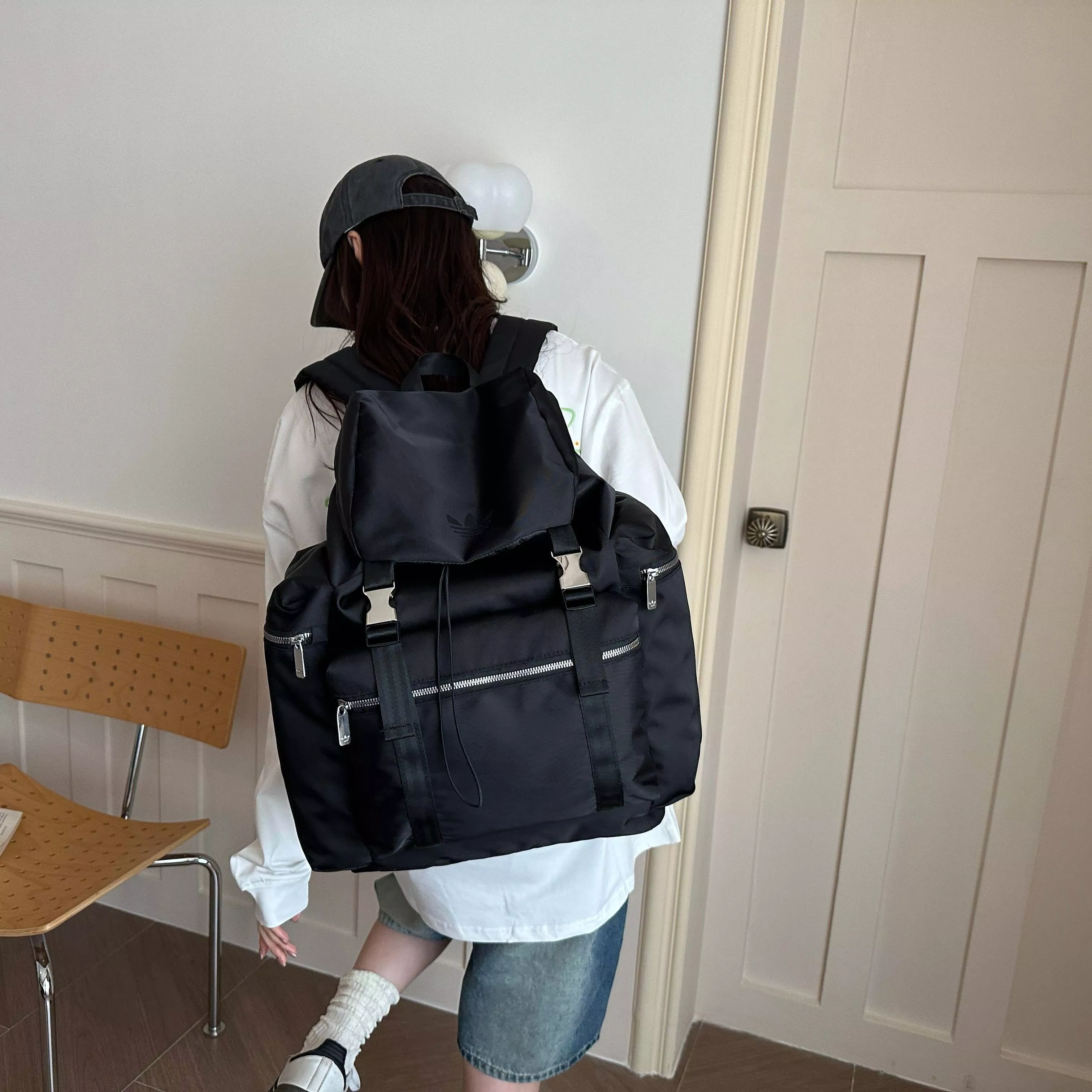아디다스 오리지널 로고 포인트 데일리 백 상세 이미지 6