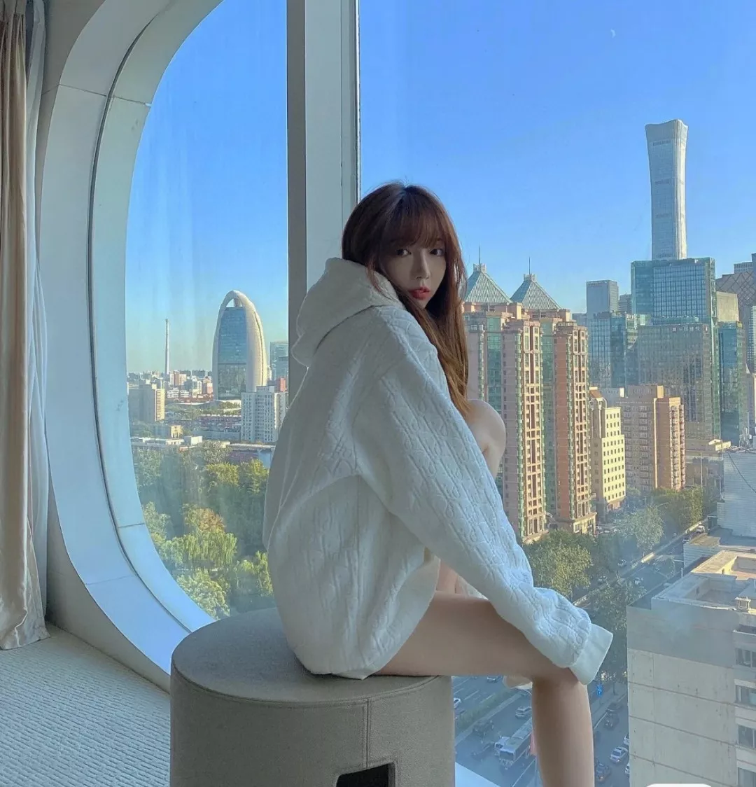 디올 CD 자카드 타월 원단 후드 상의 상세 이미지 11