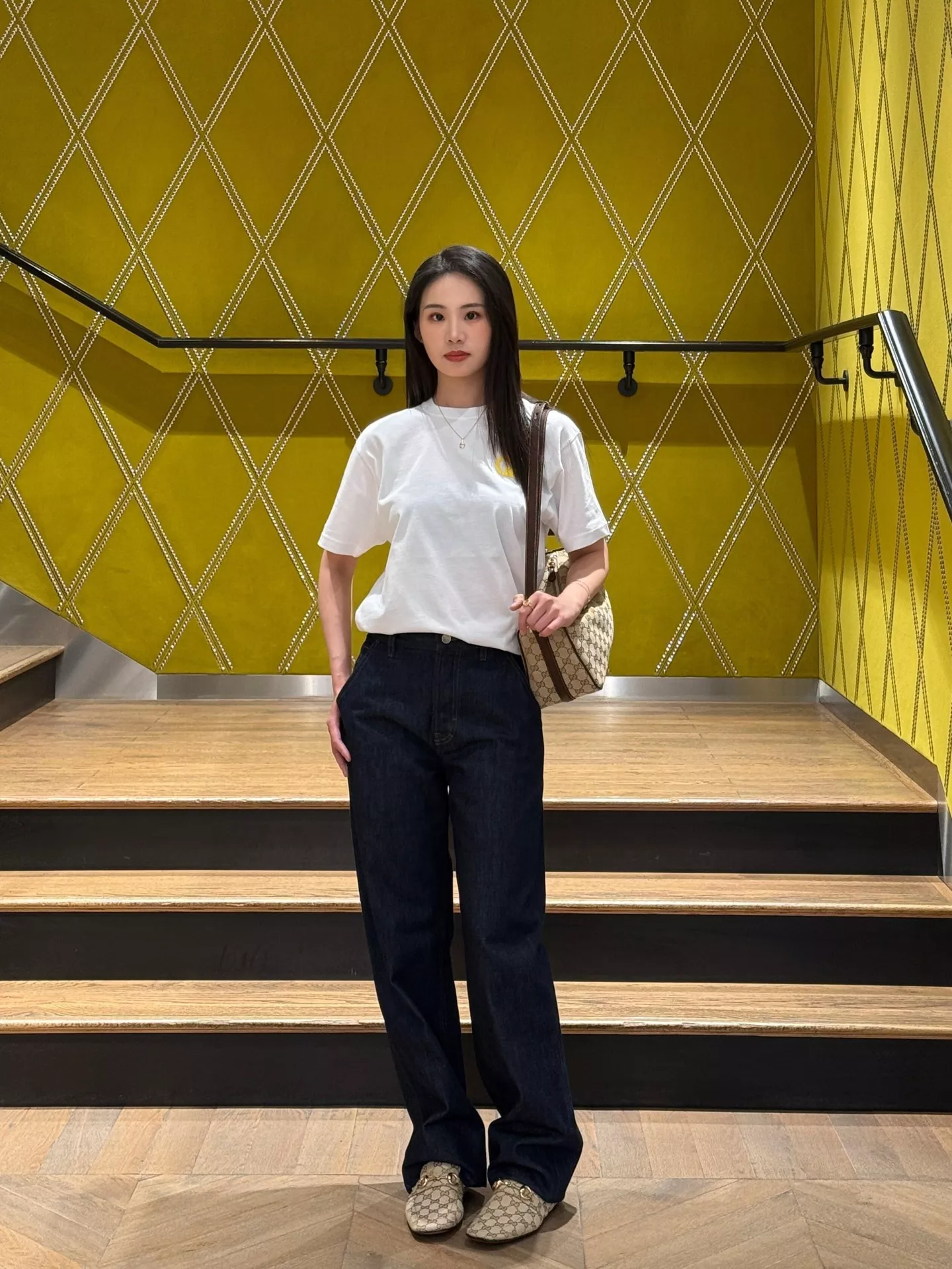 구찌 더블 G 자수 포인트 라운드 티 상세 이미지 18