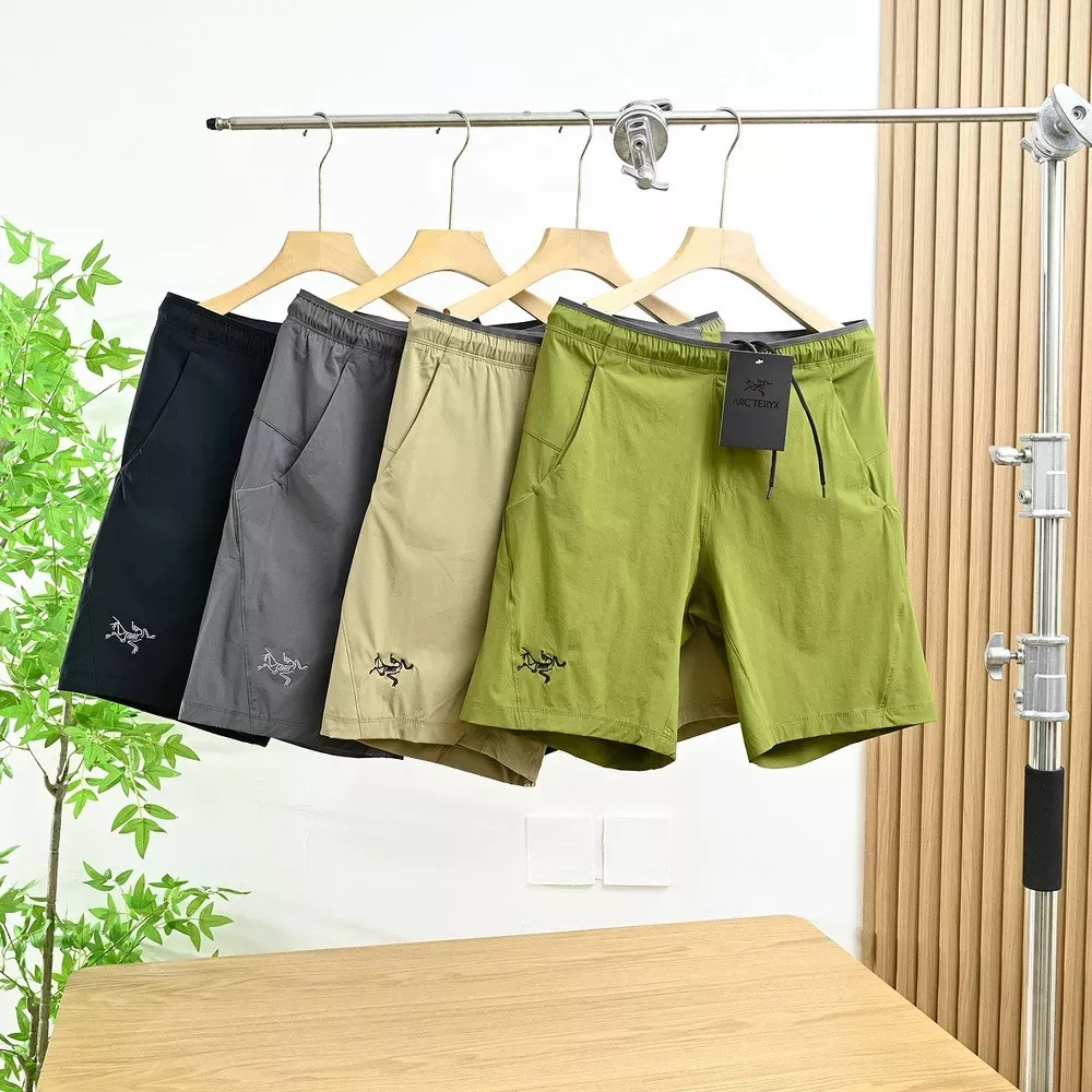 아크테릭스 자수 포인트 우븐 속건 반바지