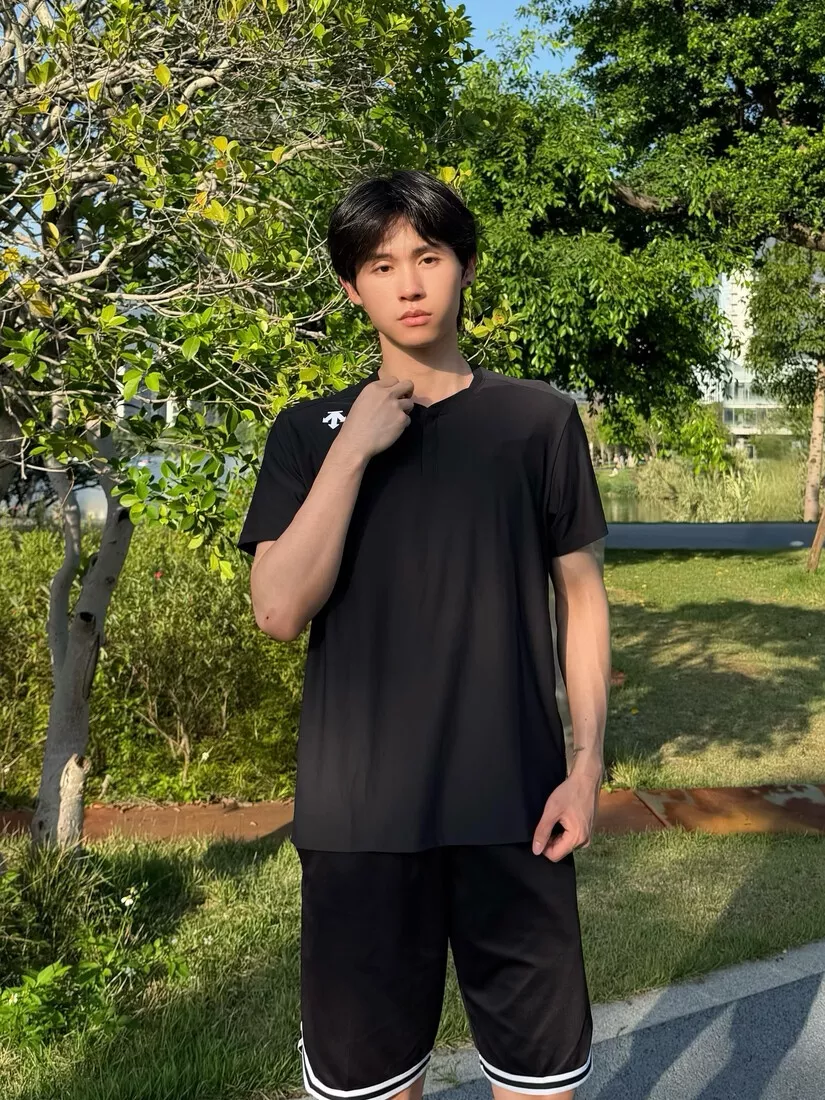 데상트 헨리넥 기능성 반소매 니트웨어 상세 이미지 25