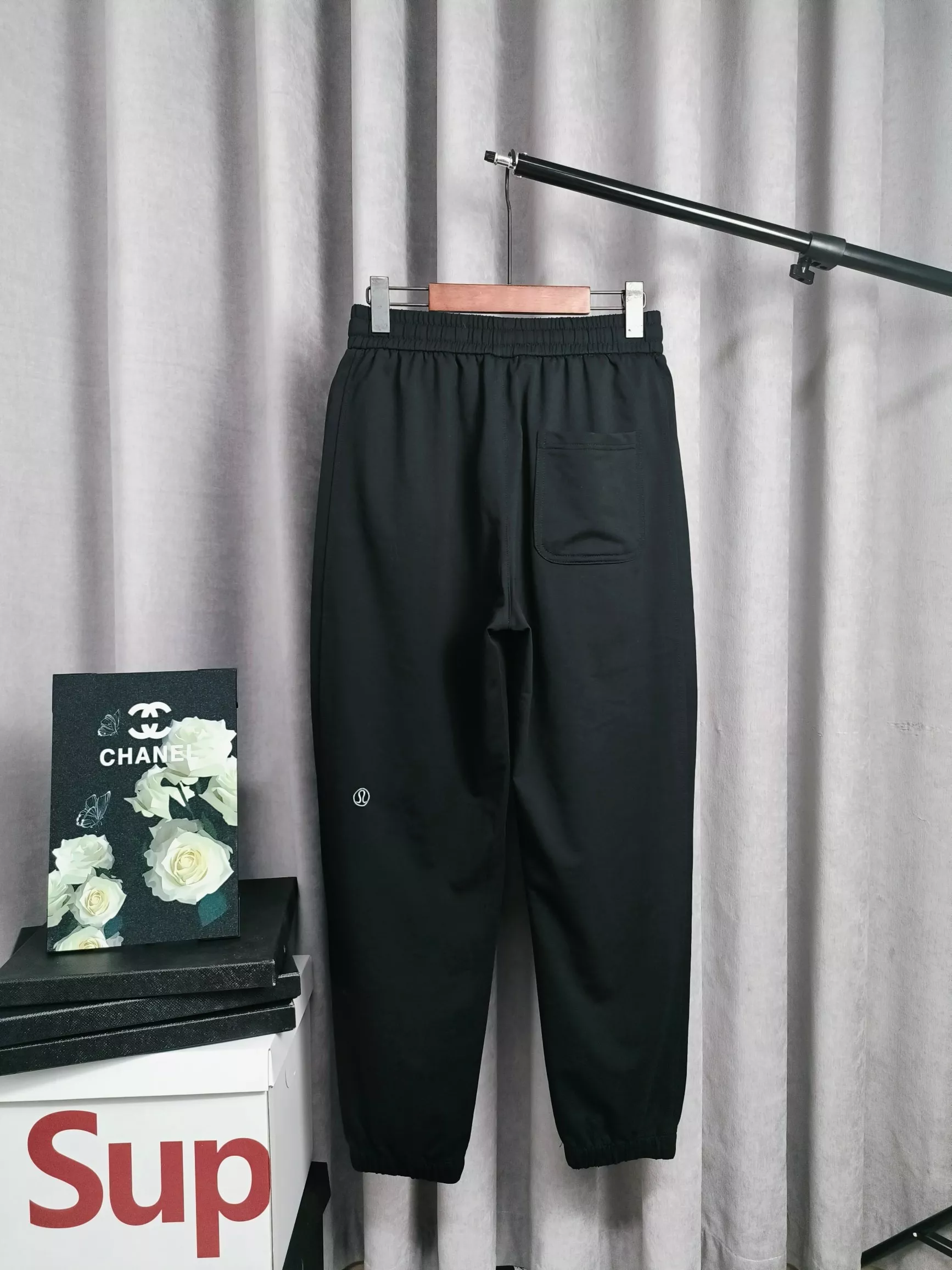 룰루레몬 경량 조거 스타일 밴딩 팬츠 상세 이미지 5