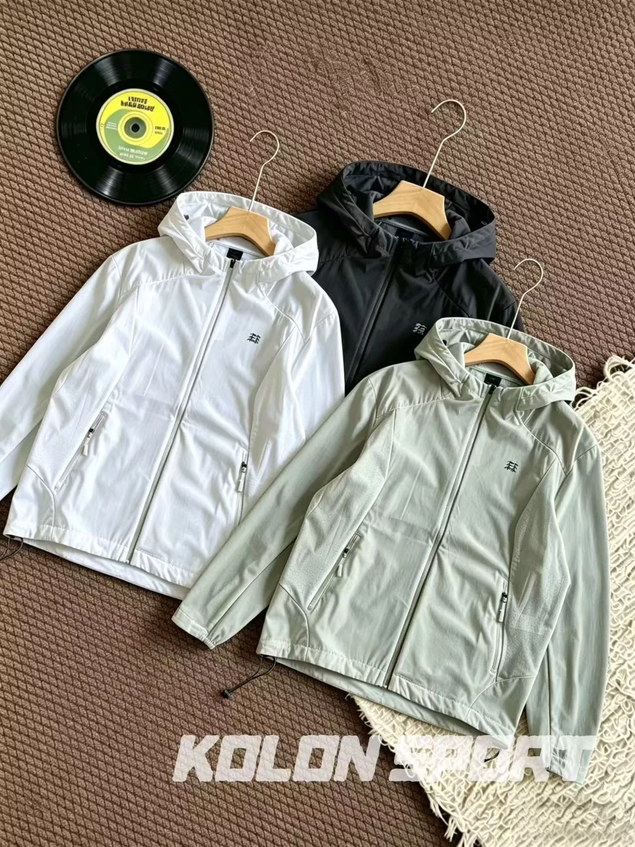 코오롱스포츠 경량 후드 바람막이 아우터 상세 이미지 5