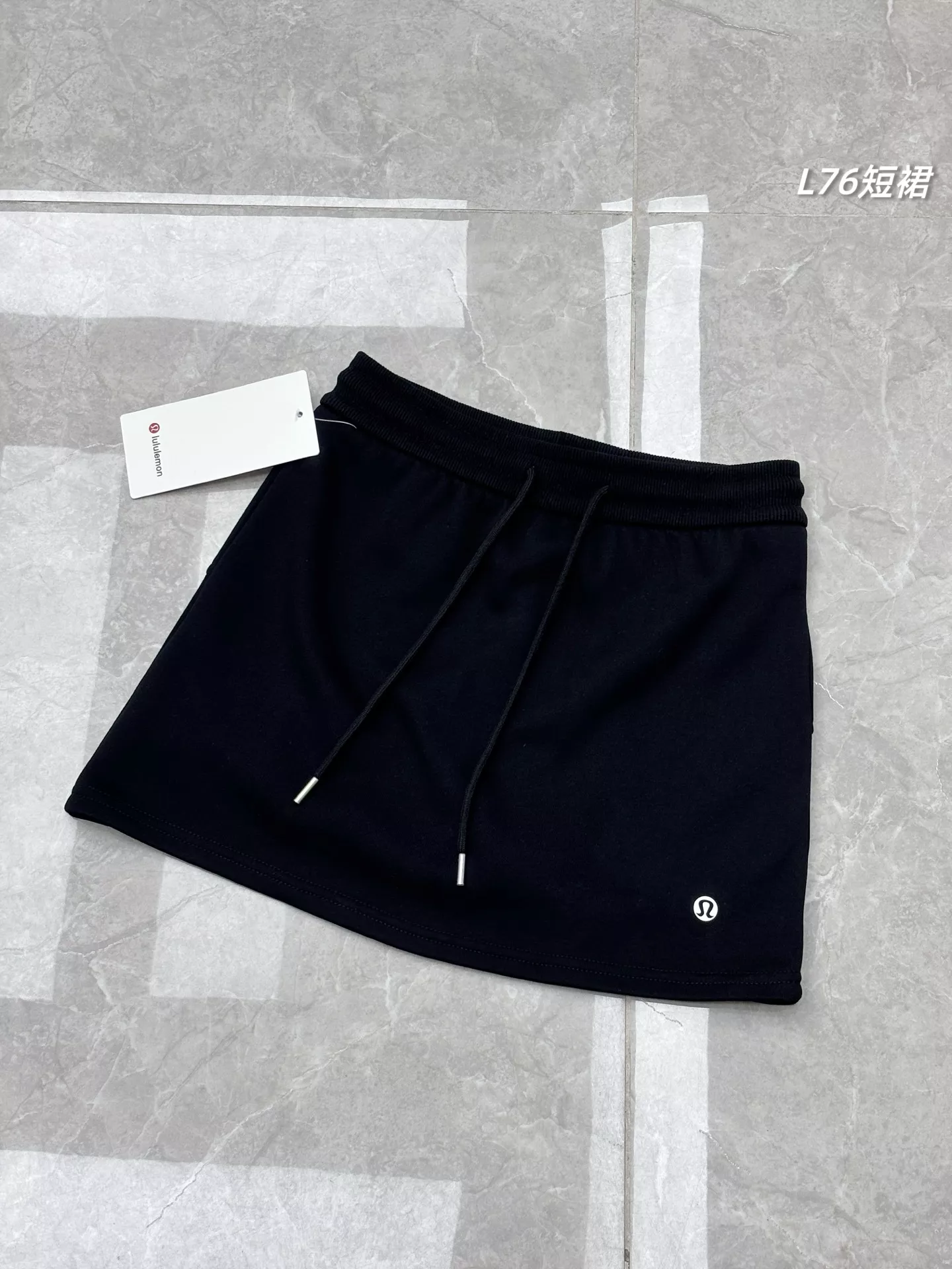 룰루레몬 여성 비즈니스 무드 밴딩 숏스커트 상세 이미지 10