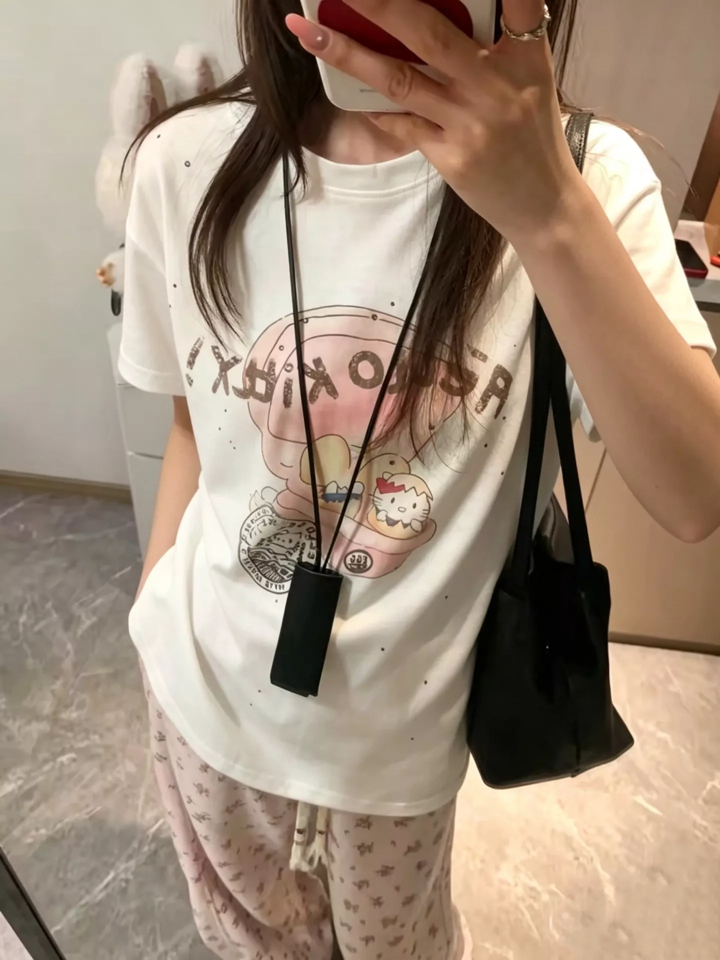 노브랜드 빈티지 키티 프린팅 반팔 탑 상세 이미지 18