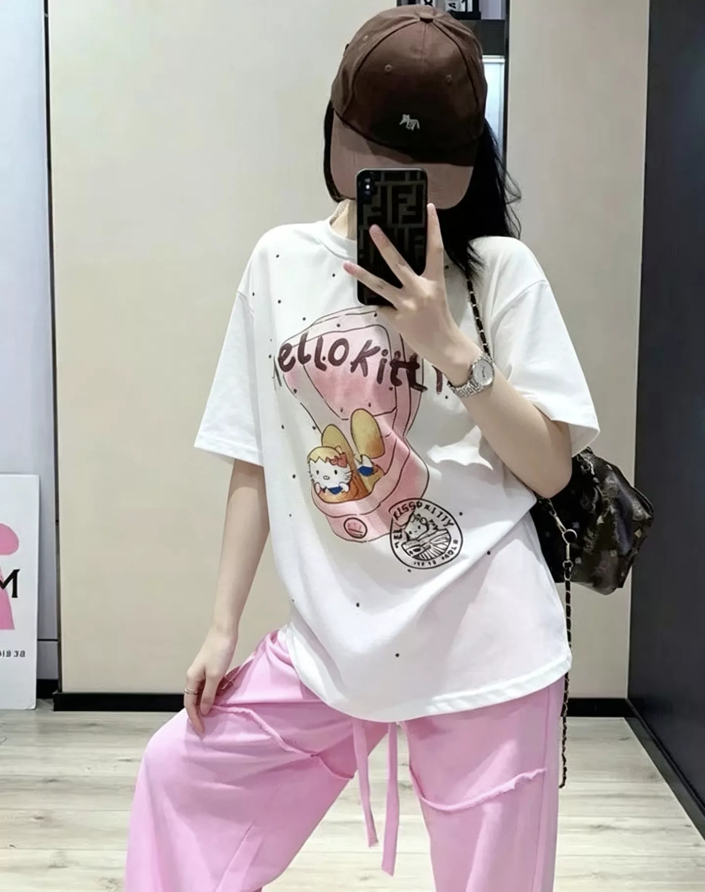 노브랜드 빈티지 키티 프린팅 반팔 탑 상세 이미지 17