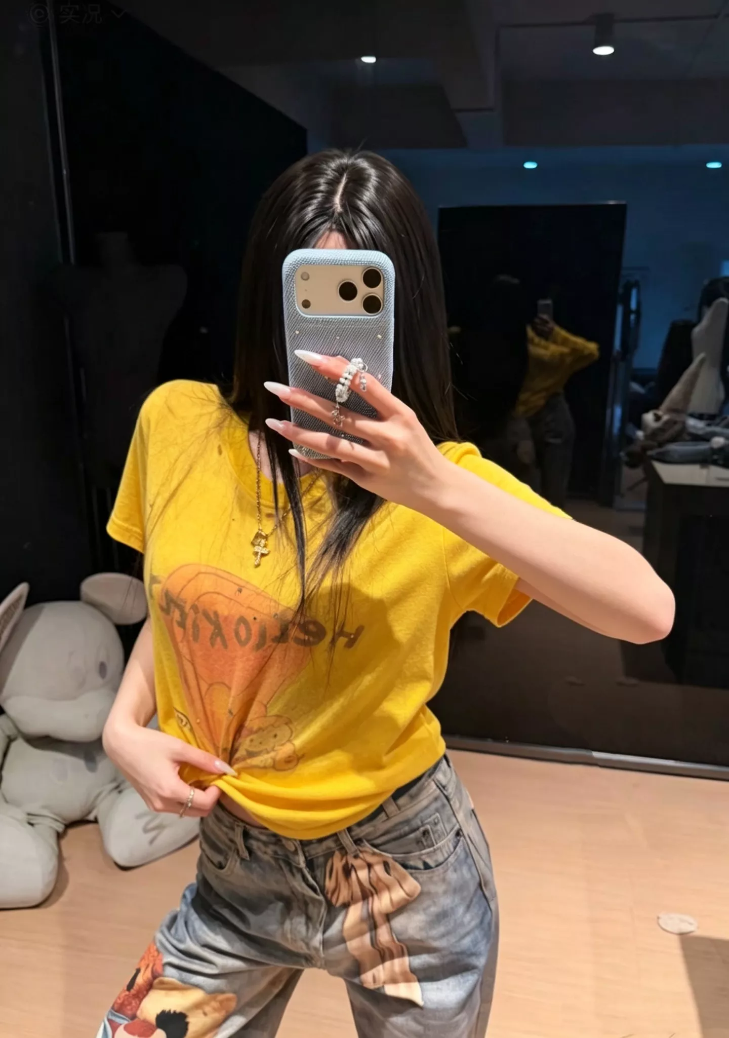 노브랜드 빈티지 키티 프린팅 반팔 탑 상세 이미지 10