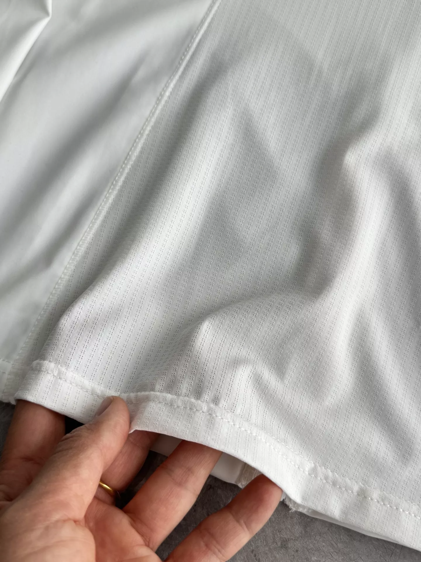 룰루레몬 후드형 슬림핏 자외선 차단 아우터 상세 이미지 37