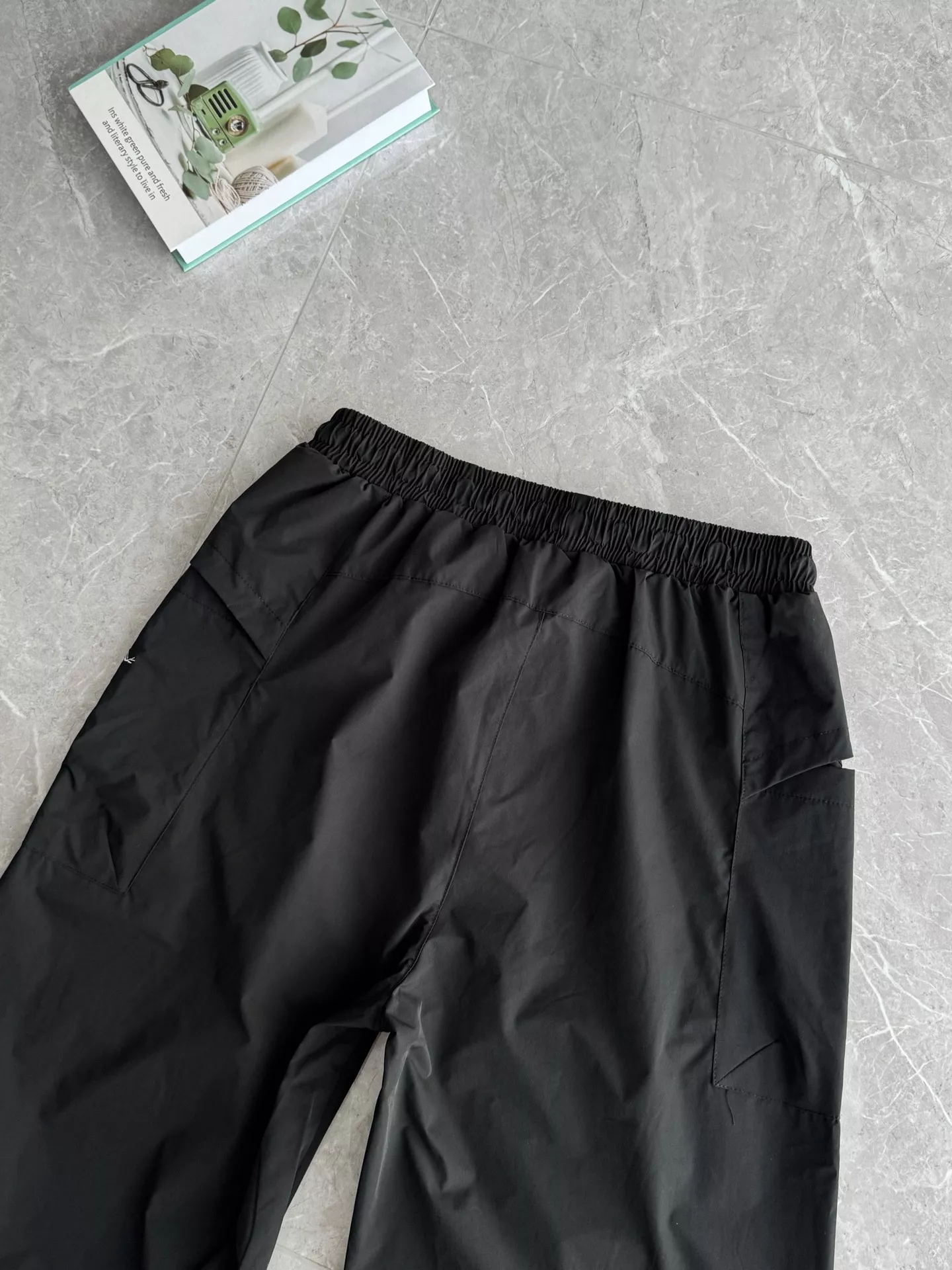 아크테릭스 도파민 컬러 아웃도어 밴딩 팬츠 상세 이미지 9