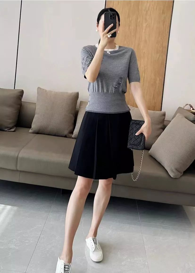 톰브라운 강아지 자카드 아이스실크 라운드넥 탑 상세 이미지 35