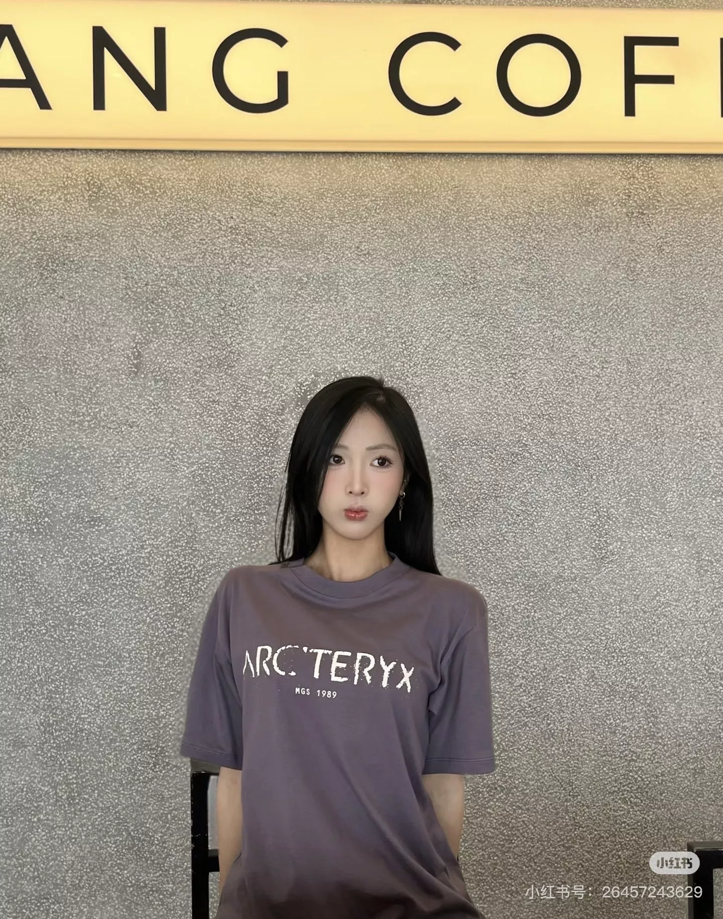 아크테릭스 로고 프린트 라운드 반팔 상의 상세 이미지 12