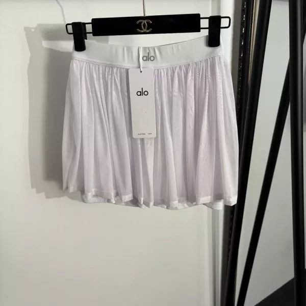 알로 반사 로고 플리츠 쇼트 스커트
