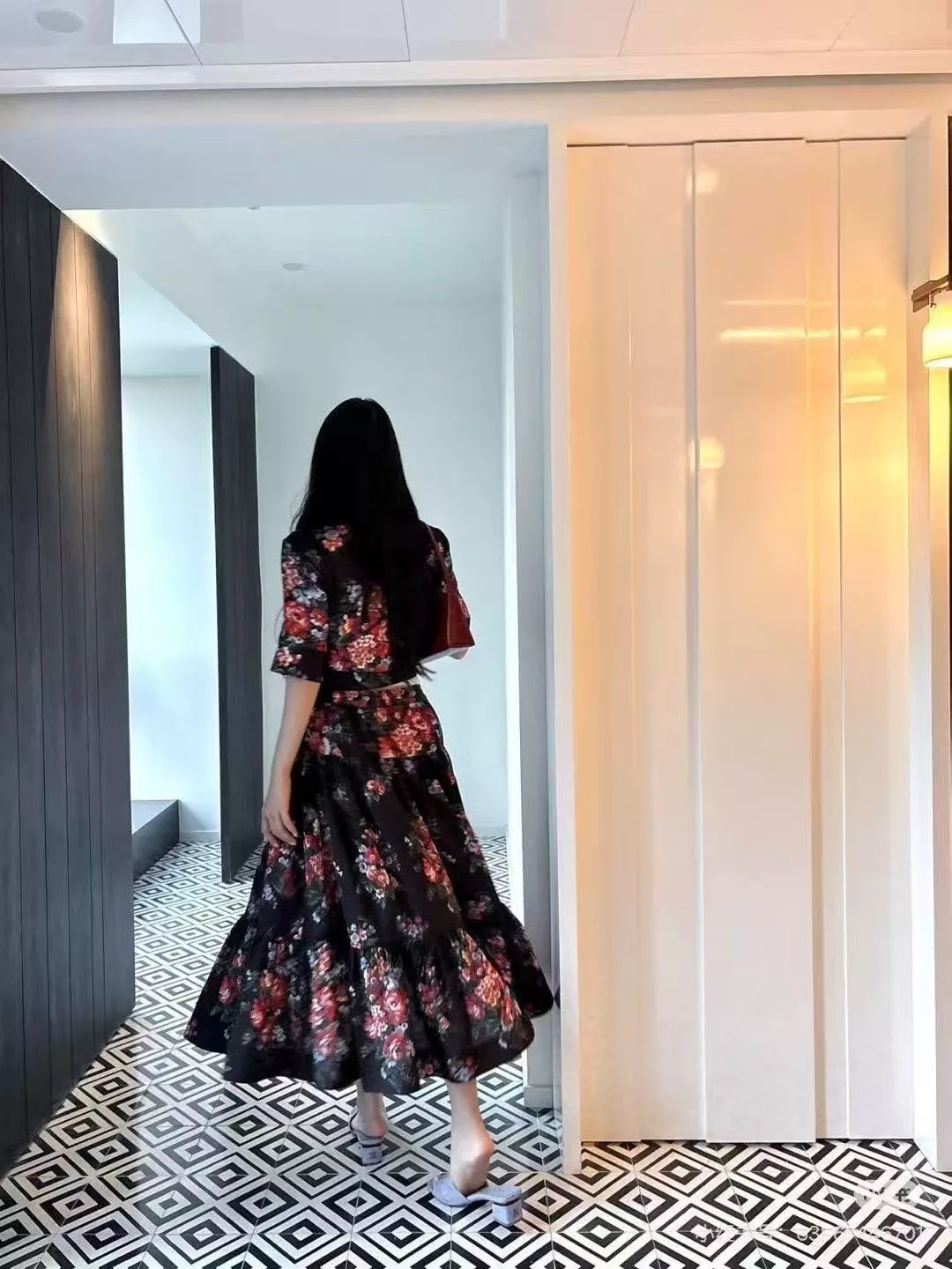 돌체앤가바나 플라워 프린트 반소매 셔츠 스커트 세트 상세 이미지 16