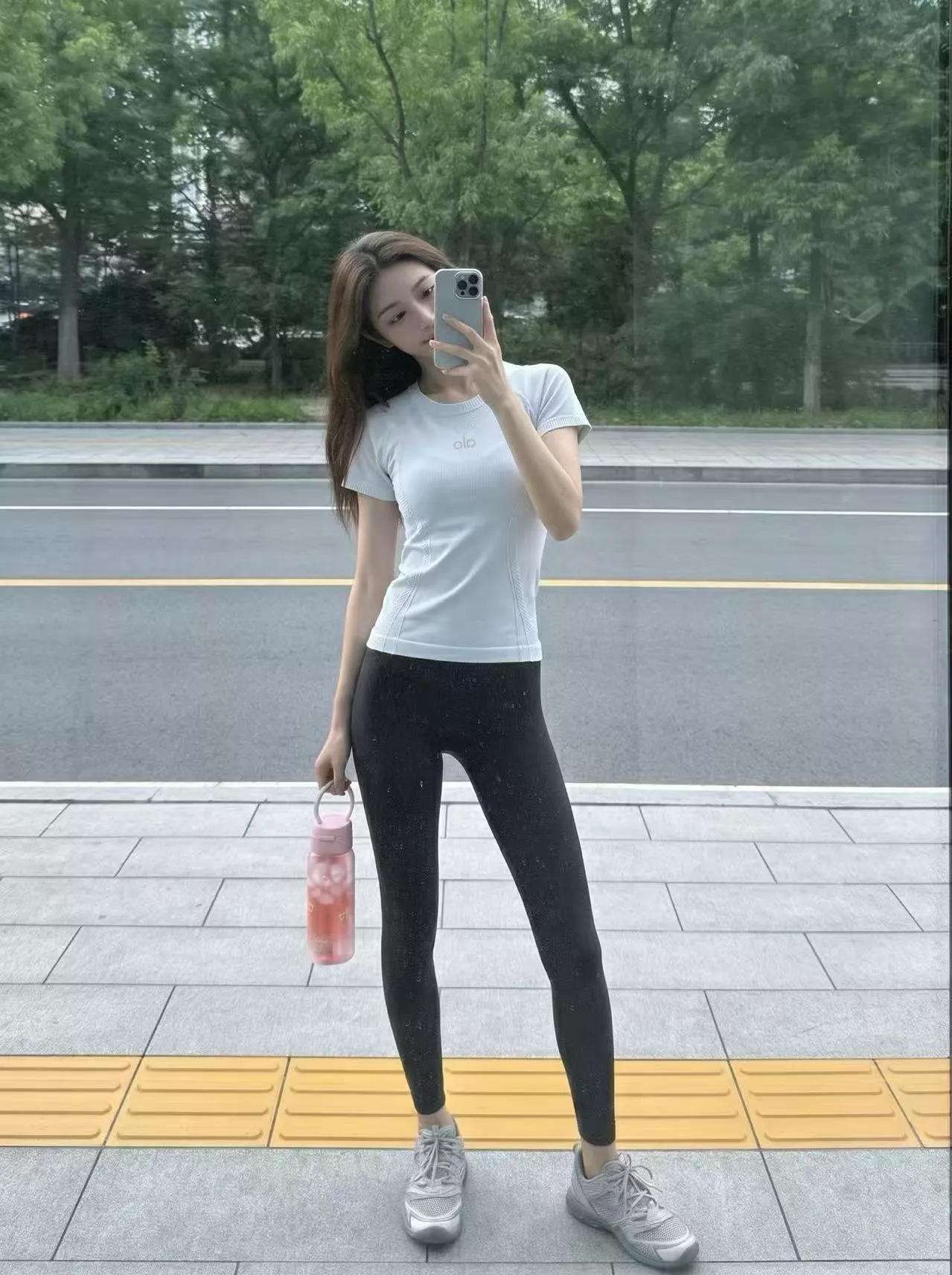 알로 반사 로고 포인트 슬림핏 스포츠 상의 상세 이미지 22
