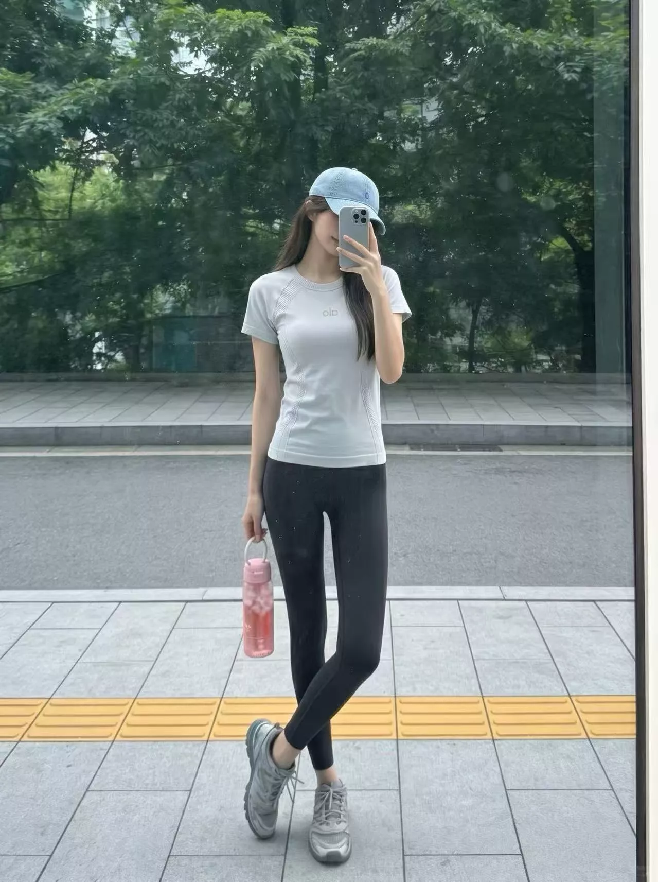알로 반사 로고 포인트 슬림핏 스포츠 상의 상세 이미지 23