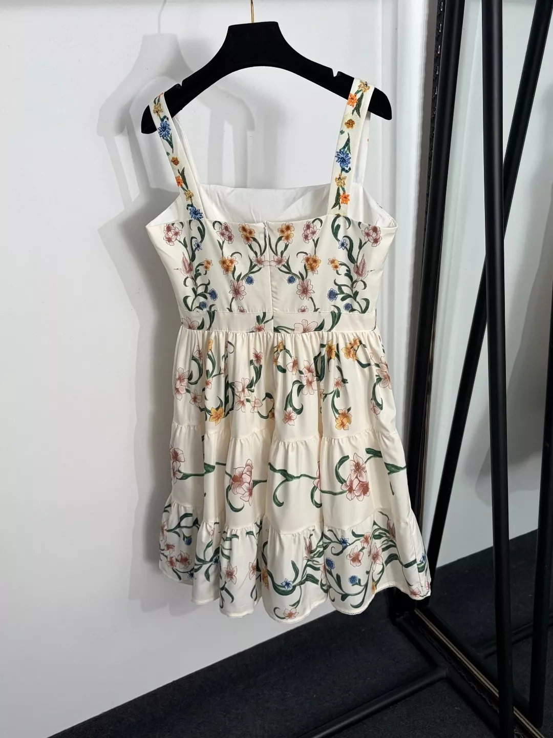 body_7993dd6d9b847455.webp