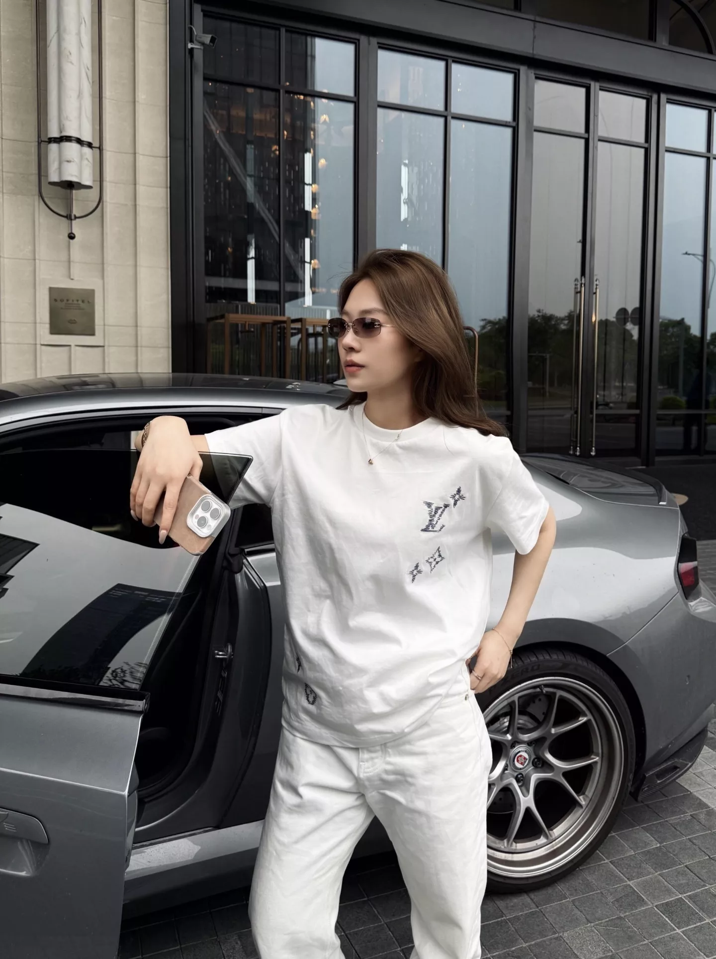 루이비통 모노그램 사시코 자수 코튼 반팔 탑 상세 이미지 13