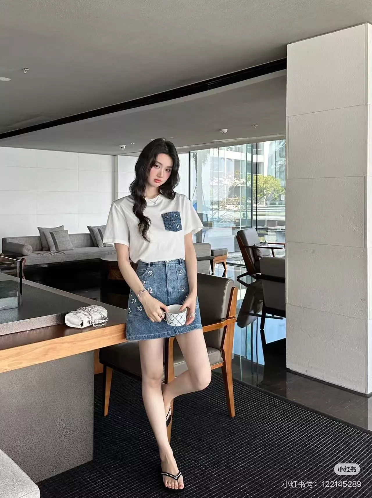 루이비통 모노그램 포켓 체인 장식 코튼 탑 상세 이미지 12