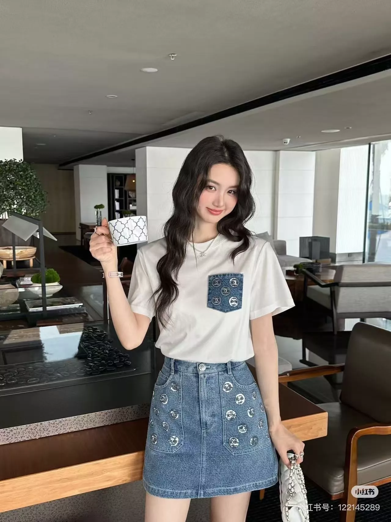 루이비통 모노그램 포켓 체인 장식 코튼 탑 상세 이미지 11