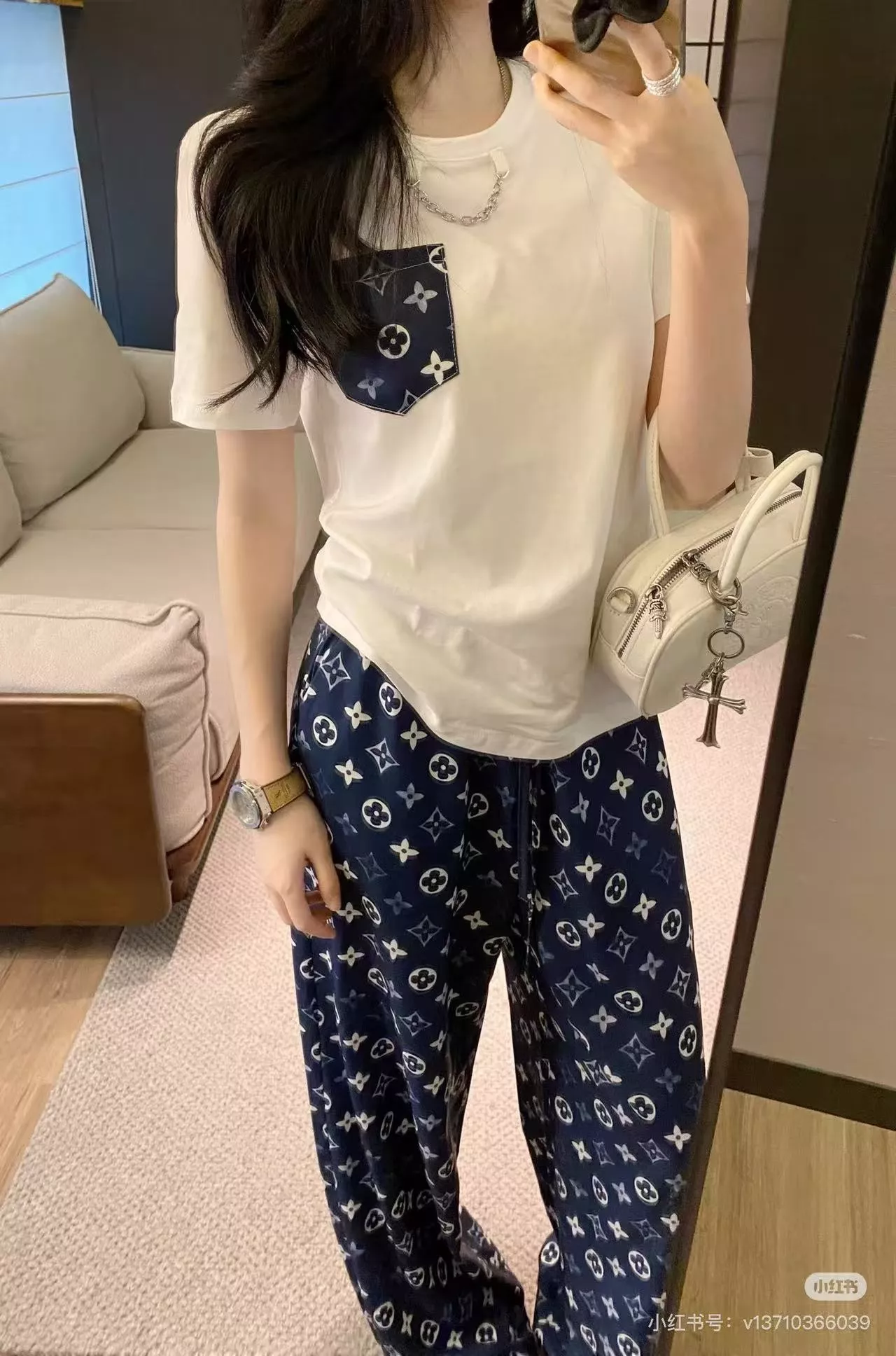 루이비통 모노그램 포켓 체인 장식 코튼 탑 상세 이미지 18
