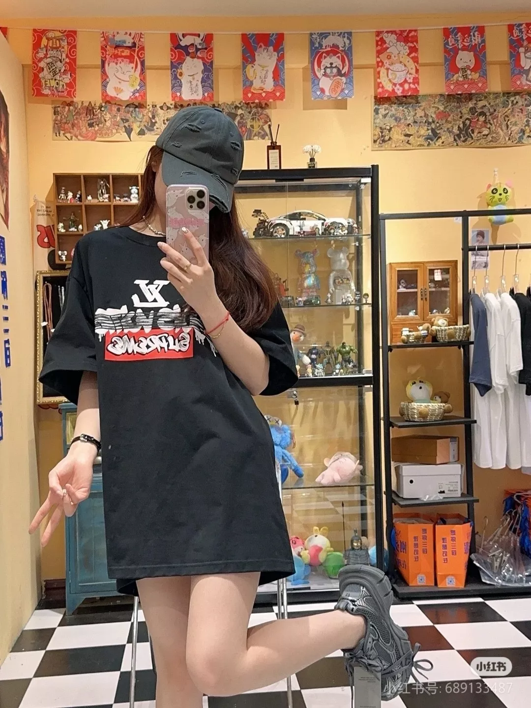 루이비통 슈프림 콜라보 로고 그래피티 반팔 상의 상세 이미지 15
