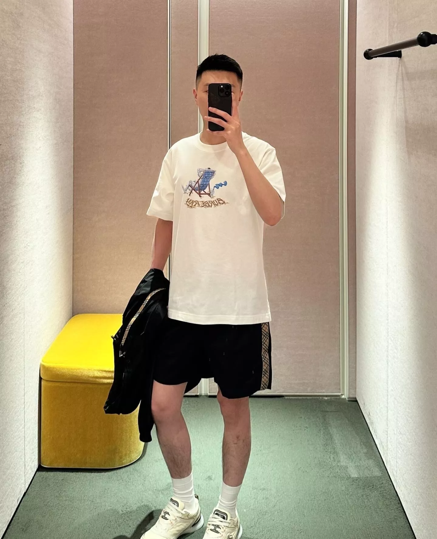 버버리 라운지 체어 프린트 코튼 상의 상세 이미지 13