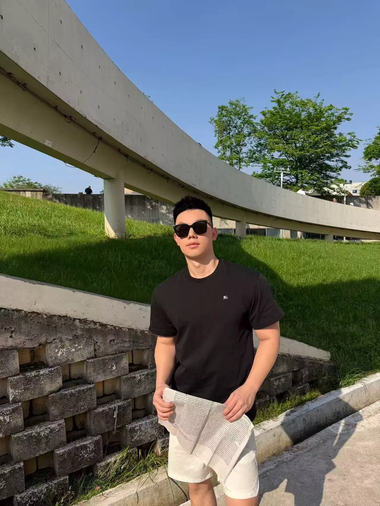 버버리 메탈 승마 기사 엠블럼 코튼 반팔 상의 상세 이미지 16