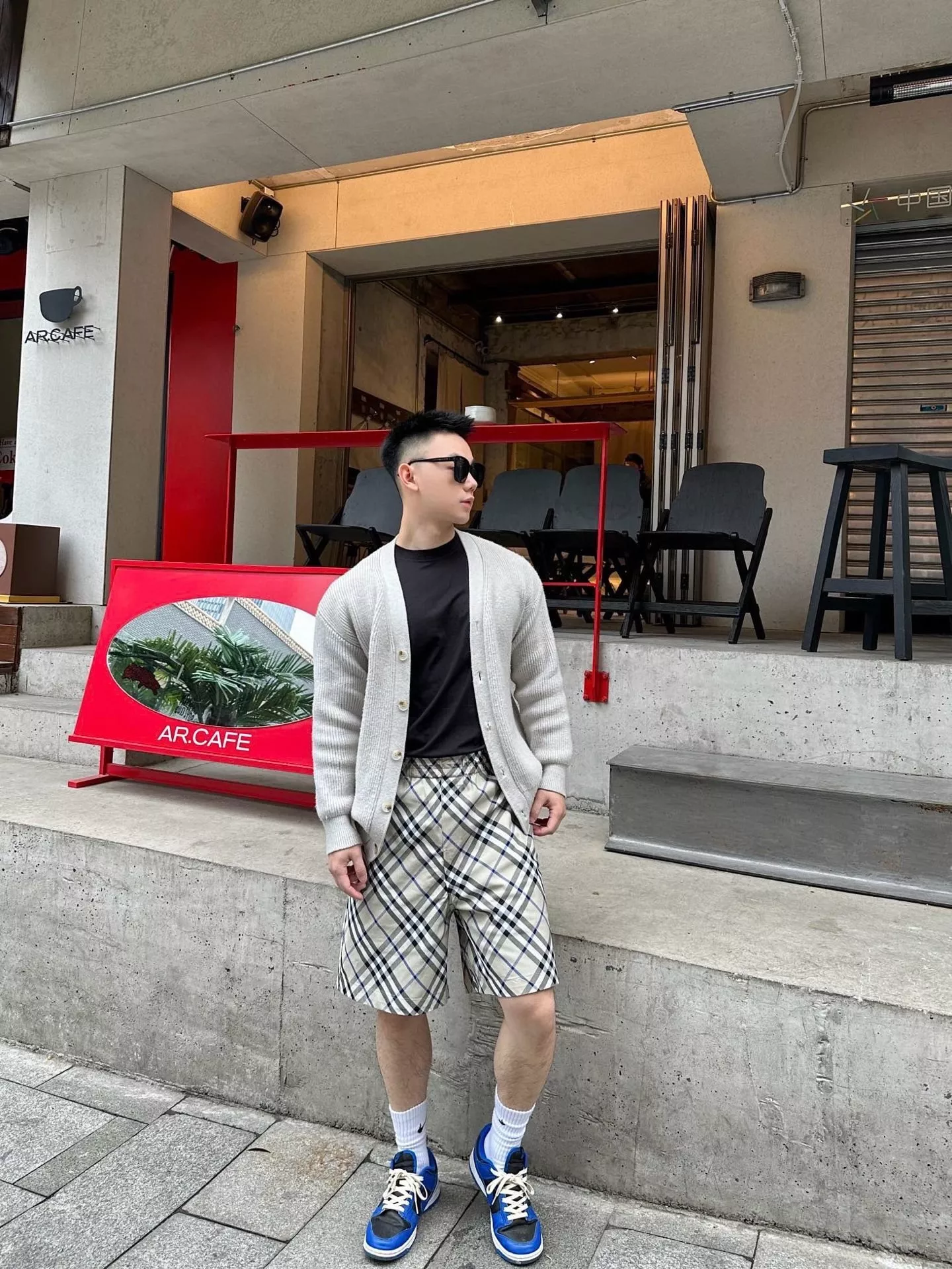 버버리 사선 체크 패턴 밴딩 반바지 상세 이미지 15