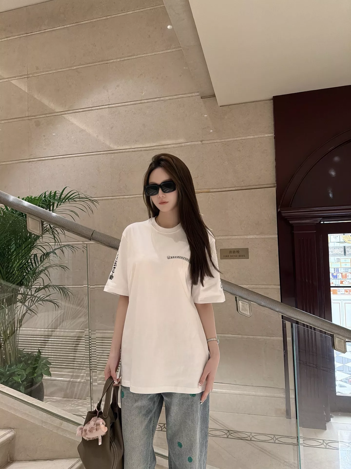 크롬하츠 텅 프린팅 반팔 상의 상세 이미지 15