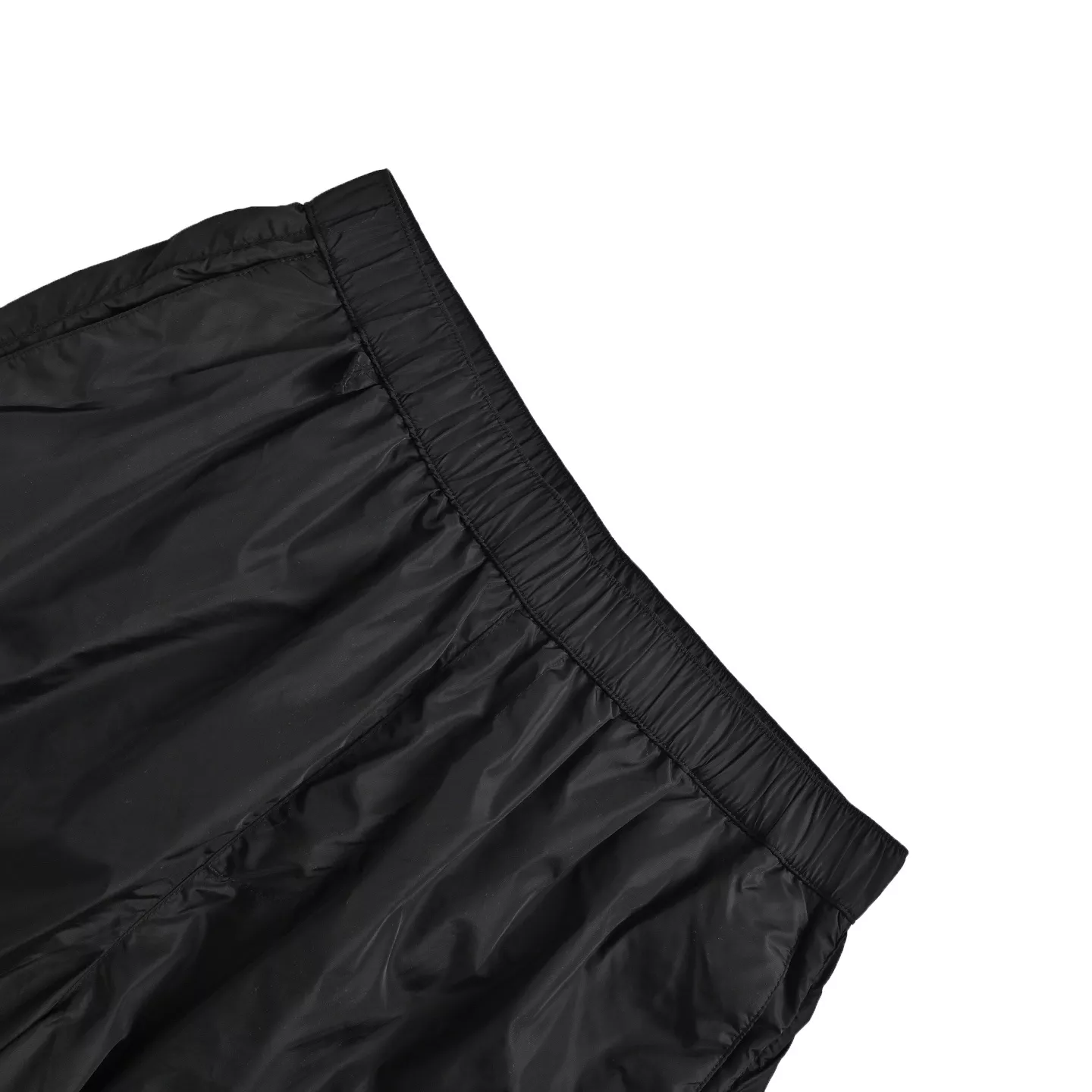 프라다 삼각 로고 나일론 카고 쇼츠 상세 이미지 4