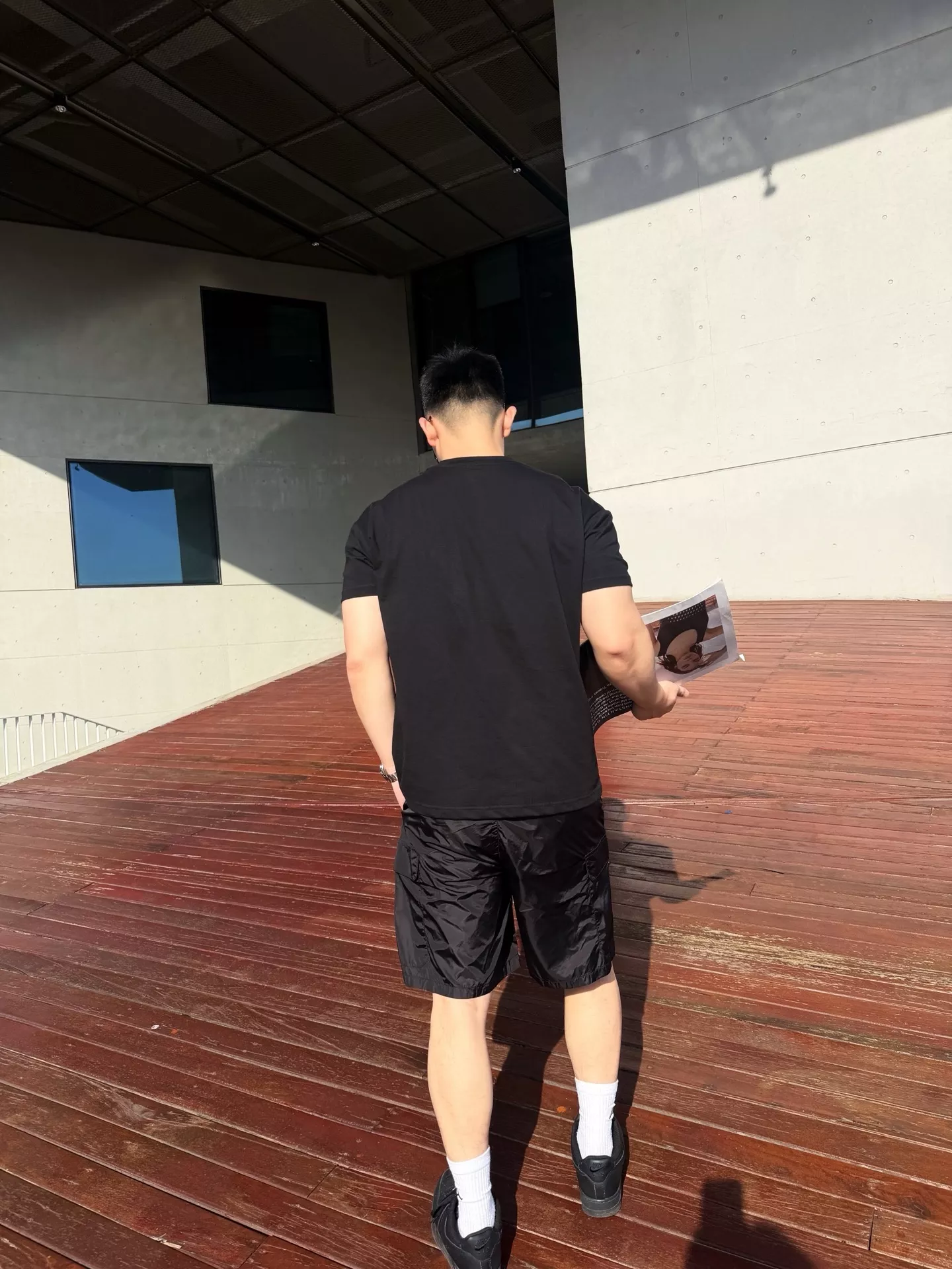 프라다 삼각 로고 나일론 카고 쇼츠 상세 이미지 12